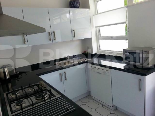 			NEW INSTRUCTION, 1 Bedroom, 1 bath, 1 reception Apartment			 Wickstead House, County Street